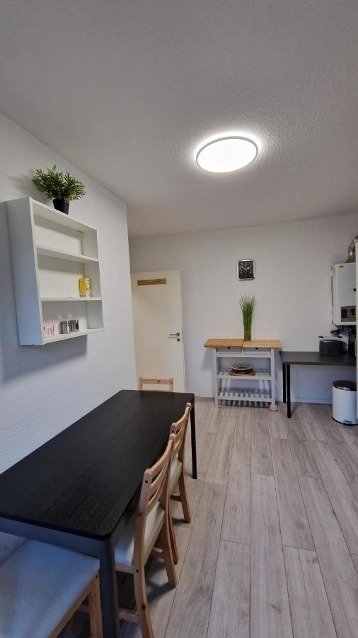 In Schöner Lage In Apartment *